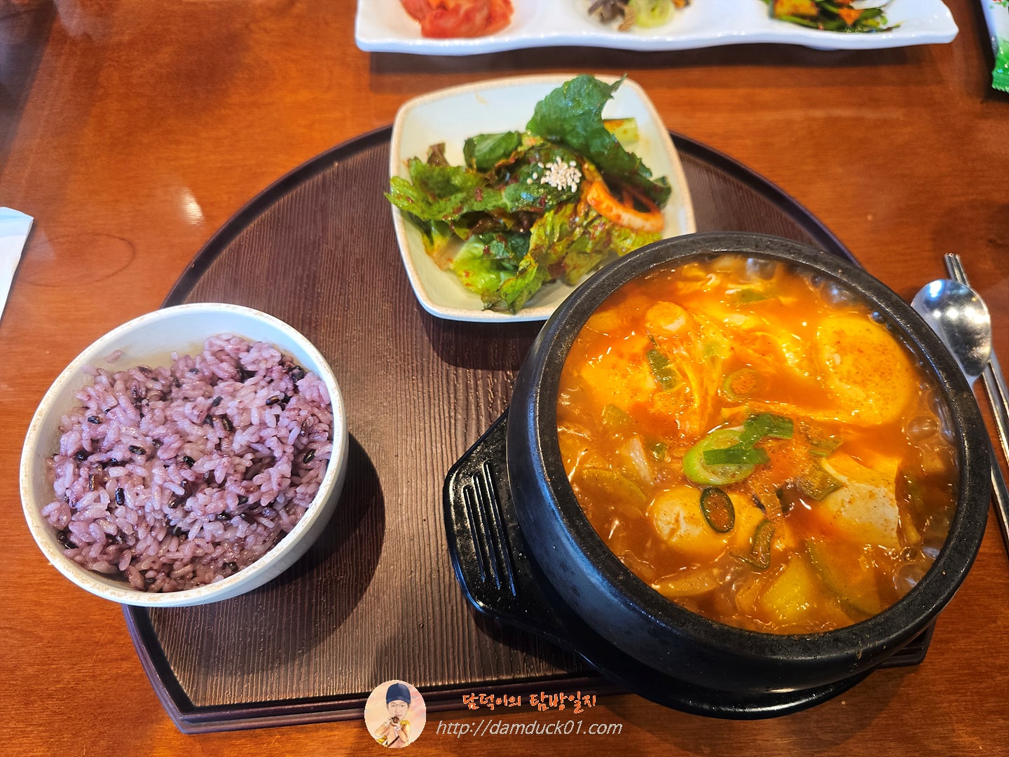 찌개정식(고기듬뿍순두부찌개)