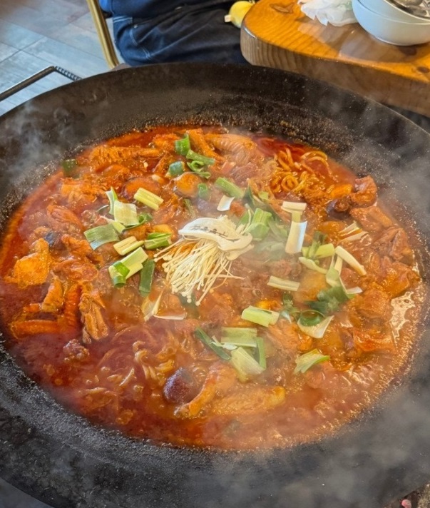 춘천-가마솥-닭볶음탕-구봉농원