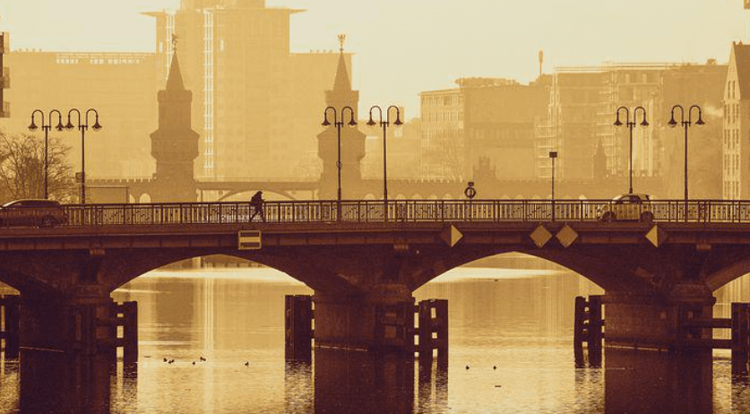 다리 건너는 꿈
다리 끊어지는 꿈