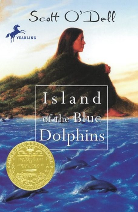 Island of the Blue Dolphins 책 표지