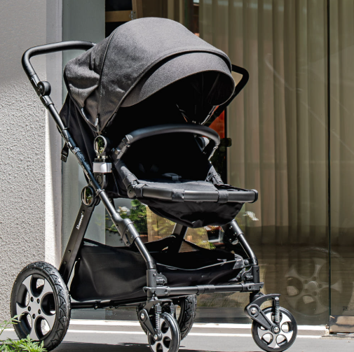 가볍고 튼튼하게! 절충형 vs 휴대용 유모차 어떻게 다를까?