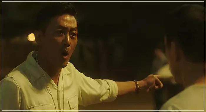 1947-보스톤-승룡에게-화를-내고-있는-손기정