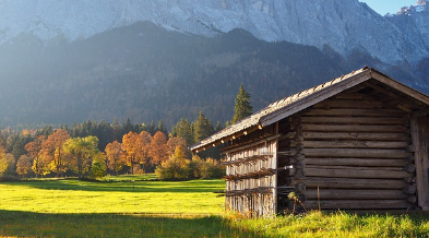자연휴양림들판 위에 있는 산장
