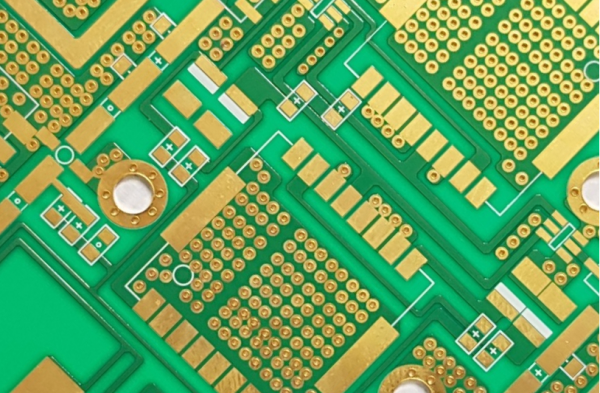 ENIG 처리된 PCB