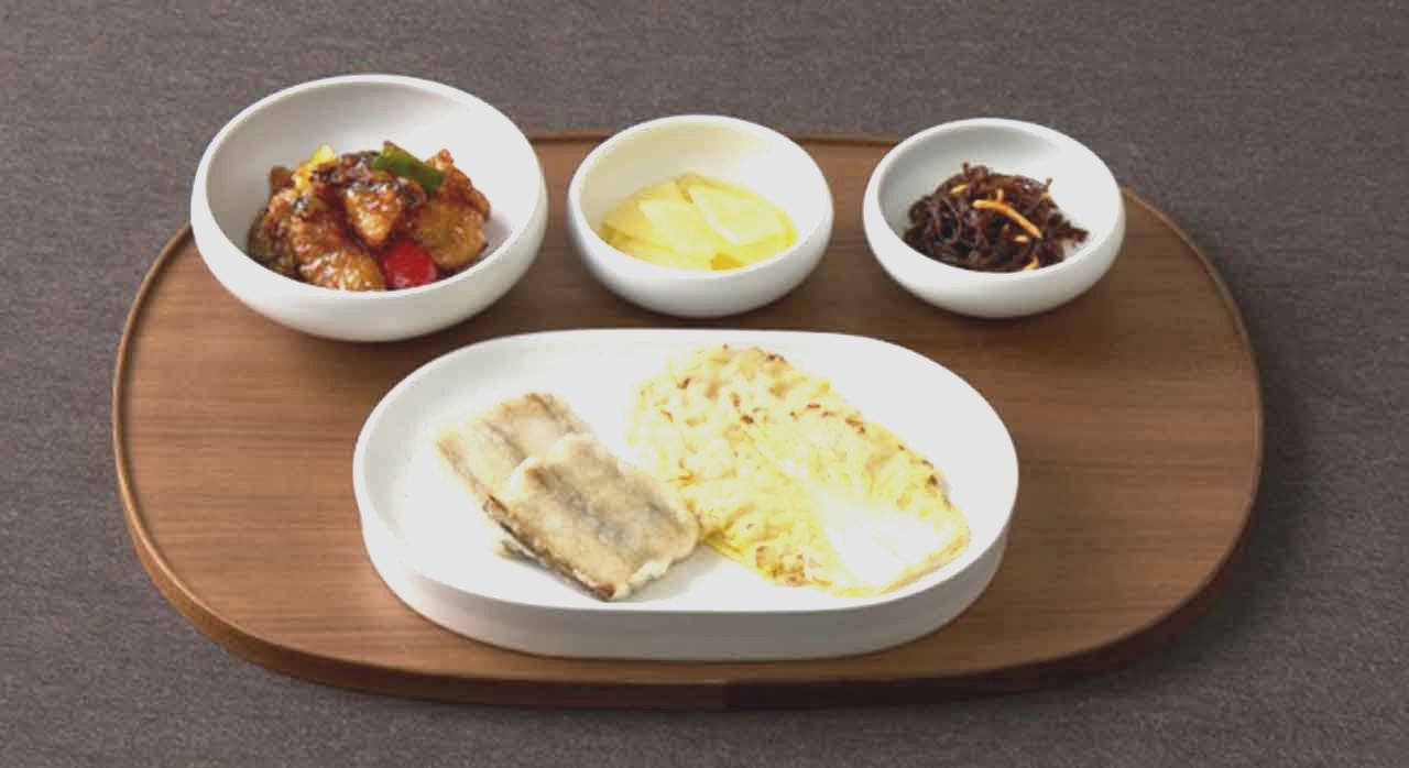 대한불교 조계종에서 직접 운영하고 있는 사찰음식 전문 레스토랑 &lsquo;발우공양&rsquo;의 원식 한 상. [ⓒ네이버플레이스 사찰음식 전문점 발우공양]