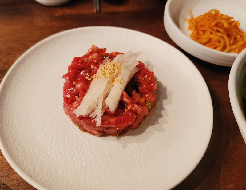 천우목장 오픈이벤트 한우 육회