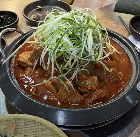 광주 서구 버섯 백숙 맛집 &amp;#124; 2TV 생생정보 나온 어쩌다토종닭