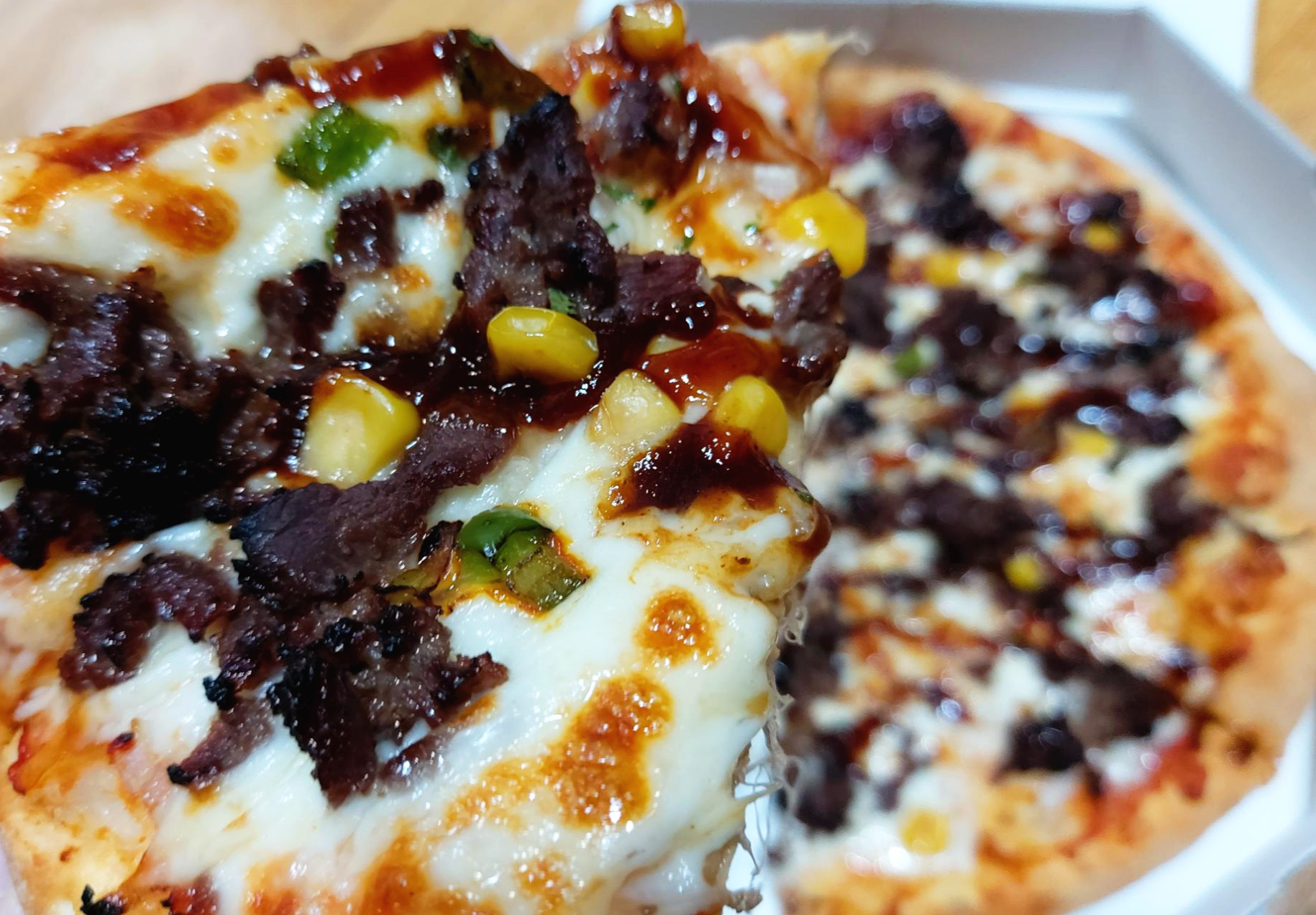 한조...각? 반올림피자샵 불고기피자 한 조각