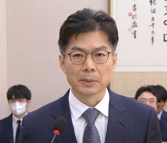 마용주 판사 프로필