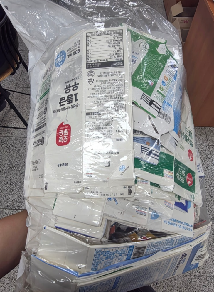 오산에서 우유팩과 폐건전지를 행정복지센터에 가져가 종량제봉투로 교환한 후기입니다. 2026년 교환 기준과 종이팩 준비 방법&amp;#44; 실제 방문 절차를 정리했습니다.