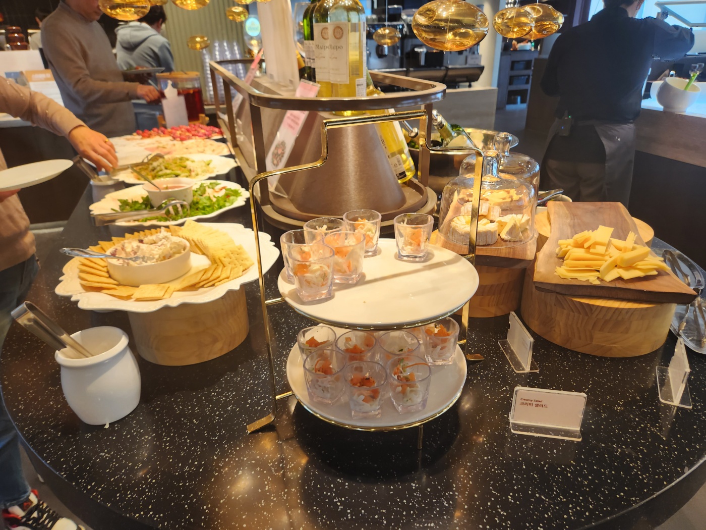 빕스 샐러드바 가격 프리미어 빕스 송도점 딸기축제&amp;#44; 와인 무료&amp;#44; 주말 런치