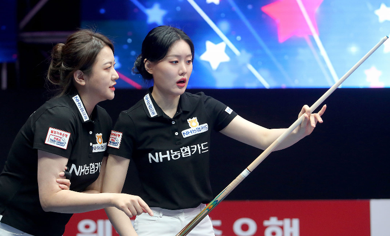 PBA팀리그 NH농협카드의 김보미 - 김민아 당구선수