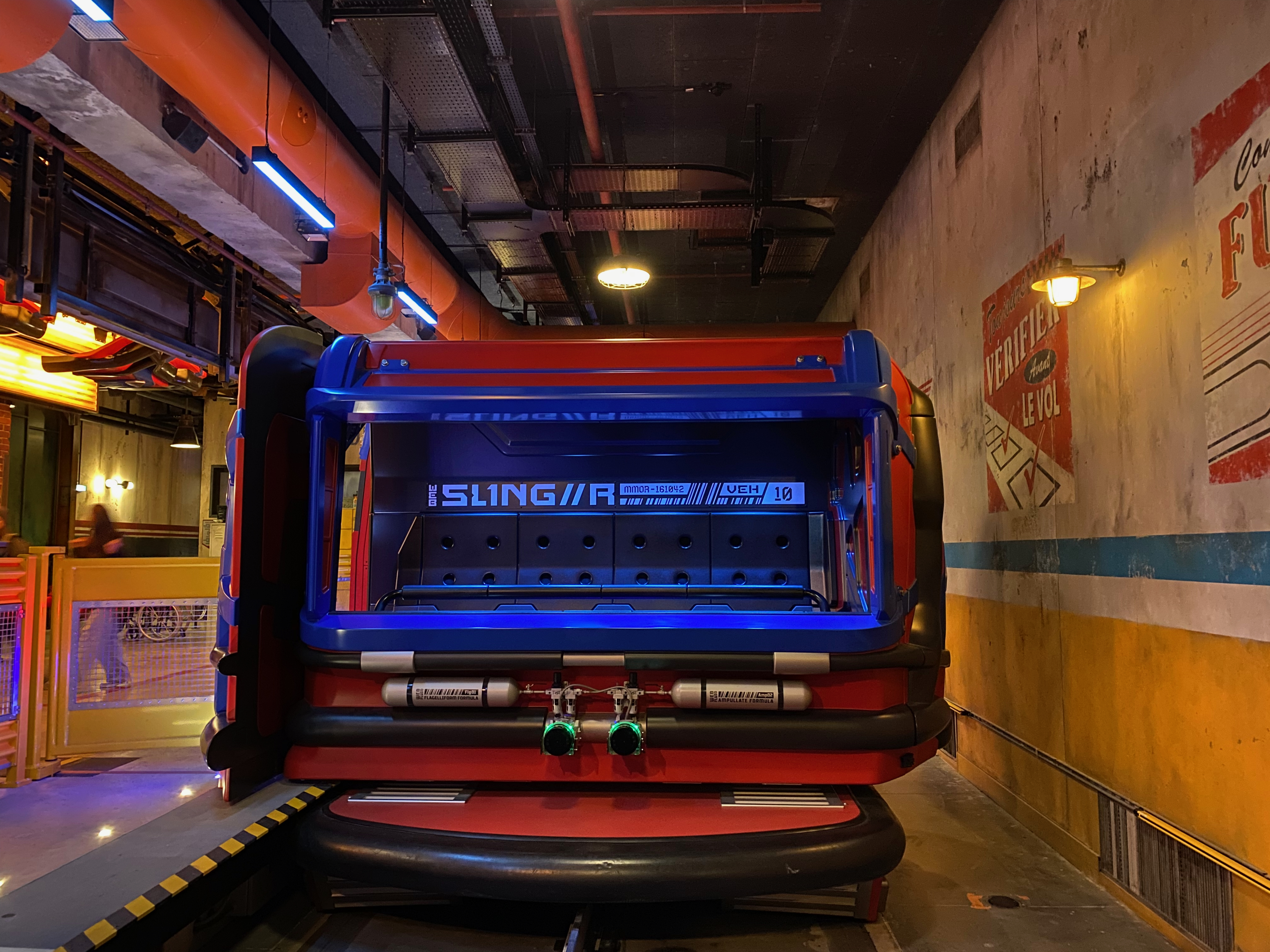 디즈니랜드 스파이더맨