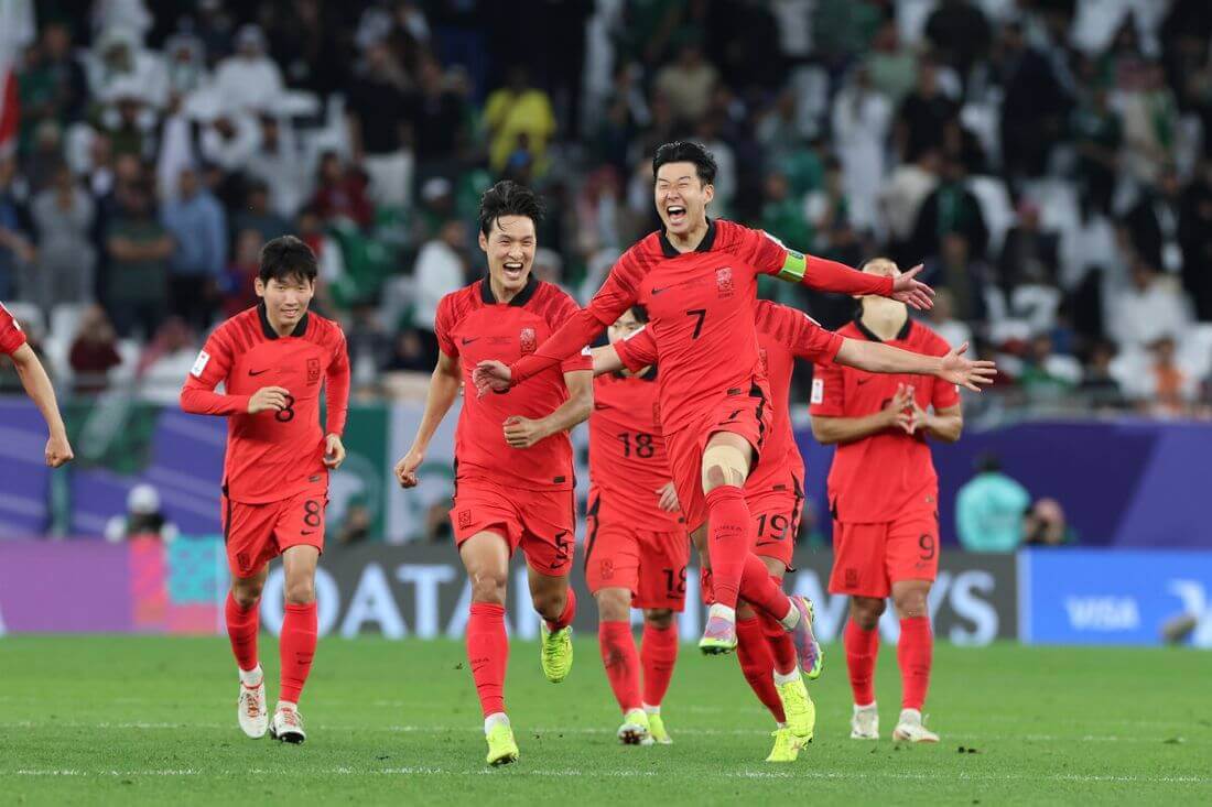 16강전 승리 후 기뻐하는 한국 선수들