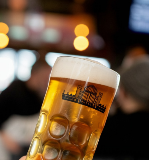 잠실야구장, 잠실야구장 먹거리, 두산베어스, LG트윈스, 경기장 음식, 야구장 먹거리, 잠실야구장 편의점, BBQ, BHC, KFC, 피자헛, 꼬꼬닭, 쉑쉑버거, 프랑크버거, 명동만두, 트윈스 팬샵, 잠실원샷, 잠실야구장 음식 메뉴