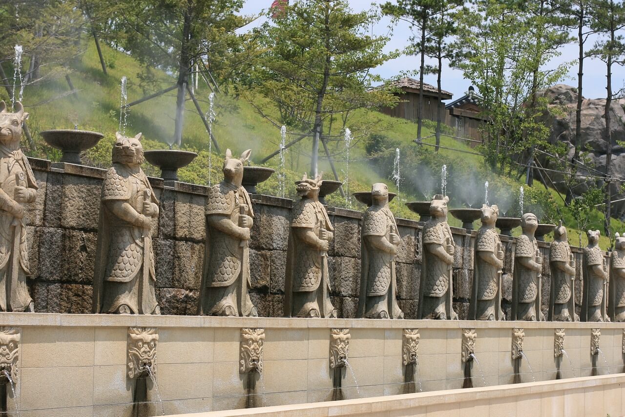2025년 삼재띠 종류 돼지띠 토끼띠 양띠 운세 대박띠