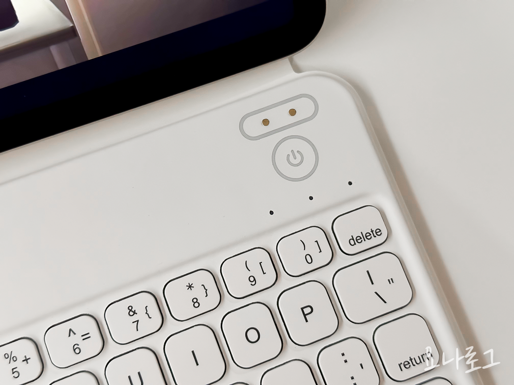 아이패드미니 아이패드 아이패드키보드 아이패드케이스 폴리오케이스 아이패드미니키보드 아이패드키보드추천 블루투스키보드 키보드 키부드추천 애플정품키보드 애플정품폴리오 아이패드미니케이스 아이패드미니커버 아이패드추천 아이패드프로 아이패드에어 대학생선물 여자친구선물 남자친구선물