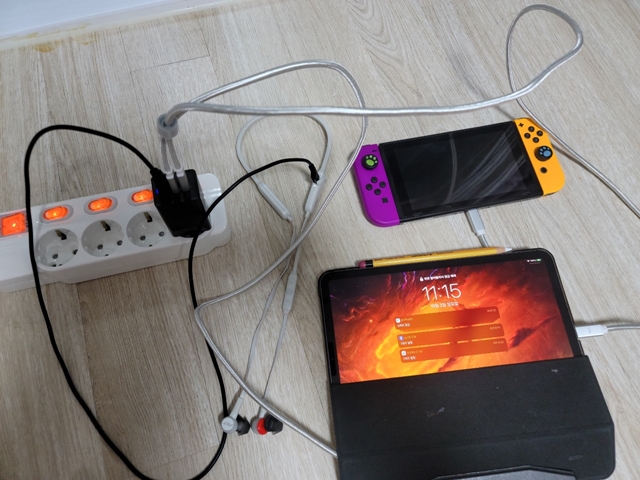 윈코 Gan PD 고속 충전기와 사용모습