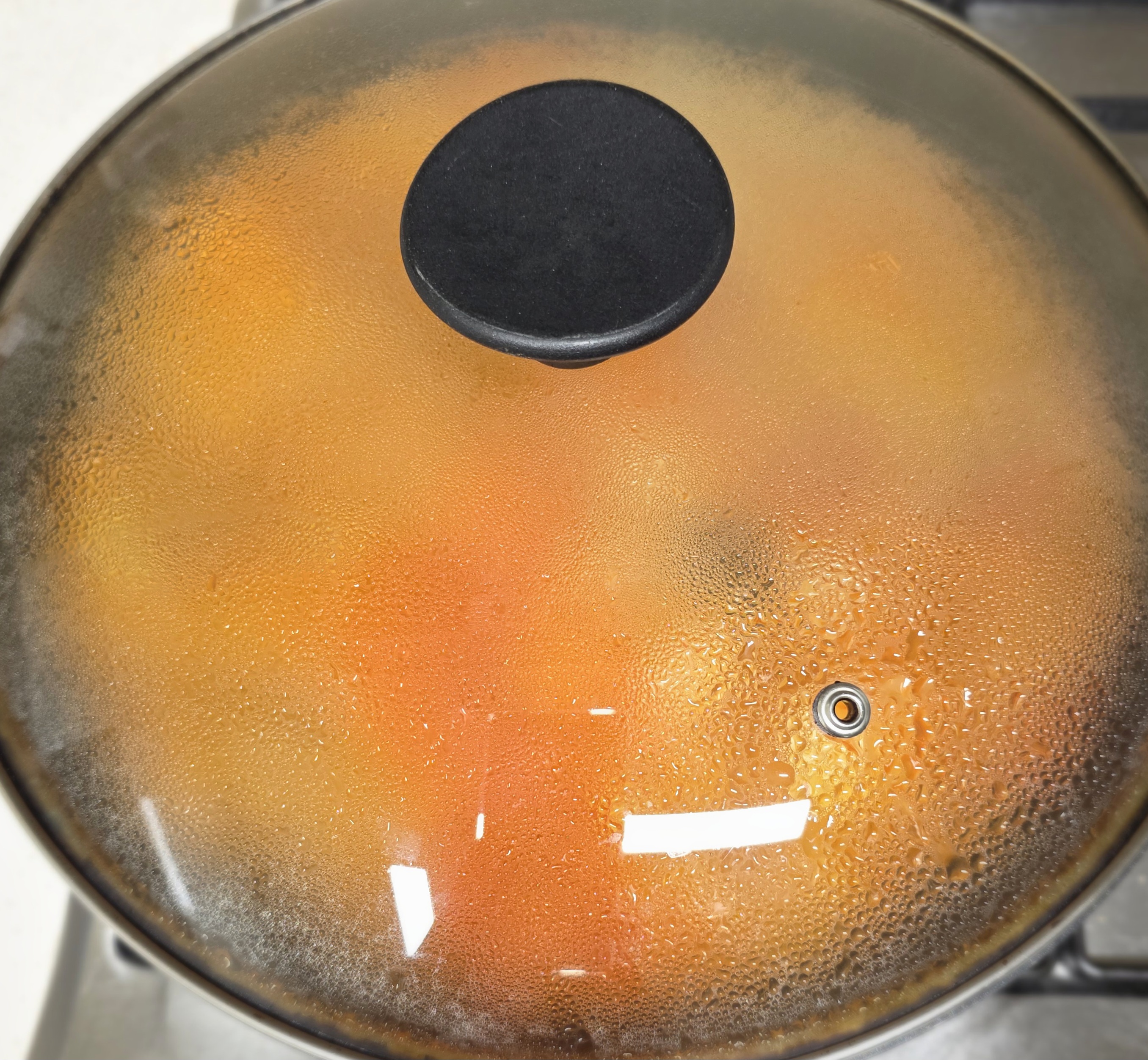 뚜껑을-덮고-졸입니다.