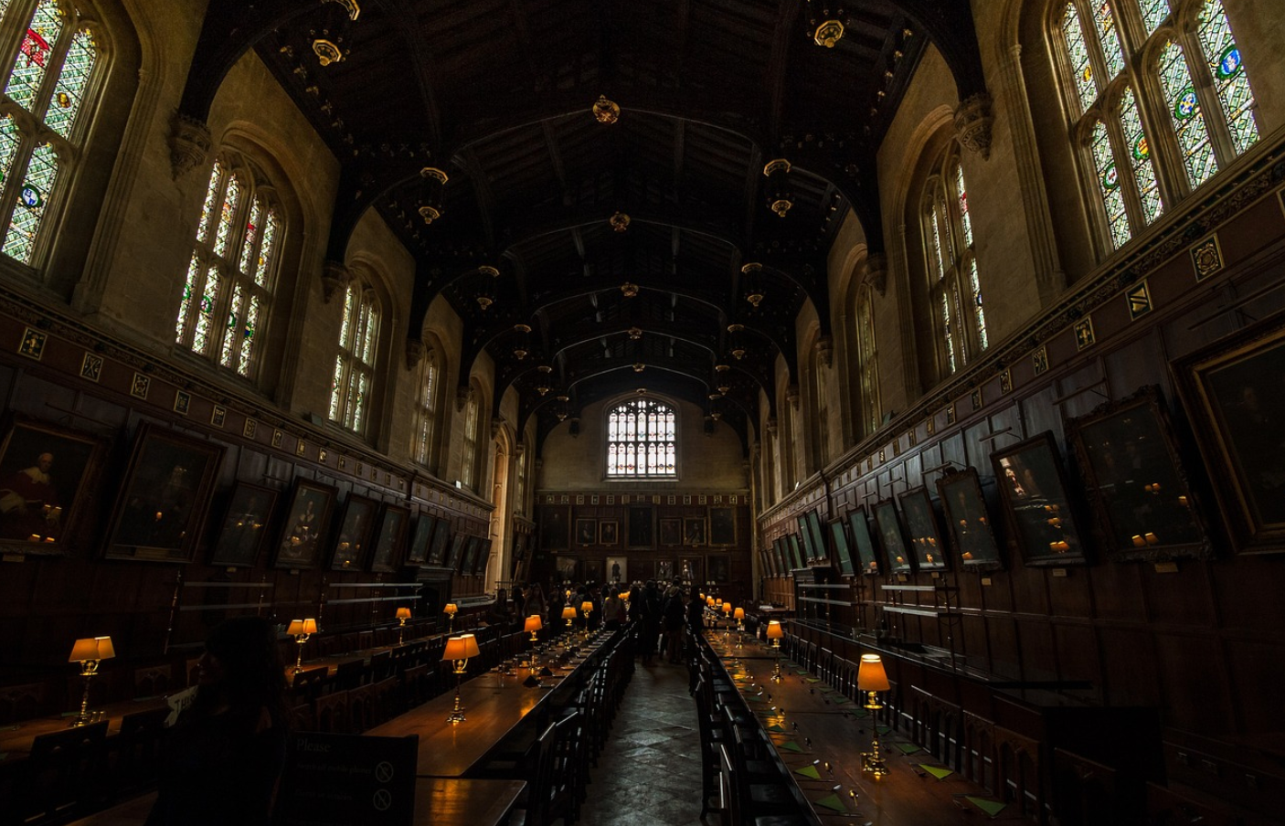 인기 있는 영화와 드라마 속 배경 탐방: 현실에서 만나는 스크린의 감동