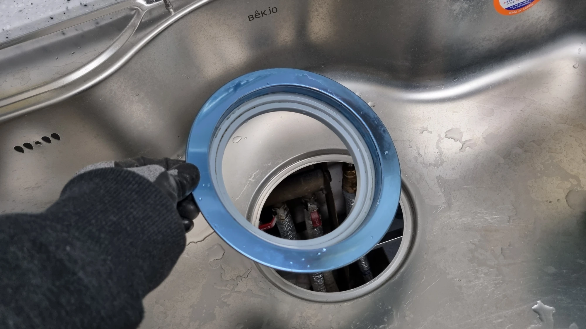 싱크대 배수구 끼우는 곳