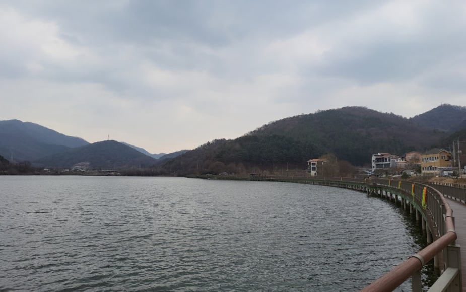 전주 아중호수도서관
