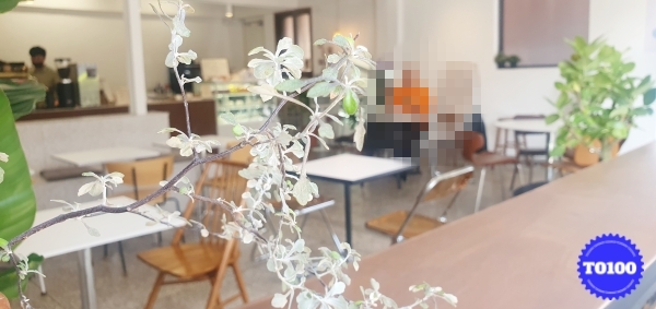 카페디콤마 오금동카페16