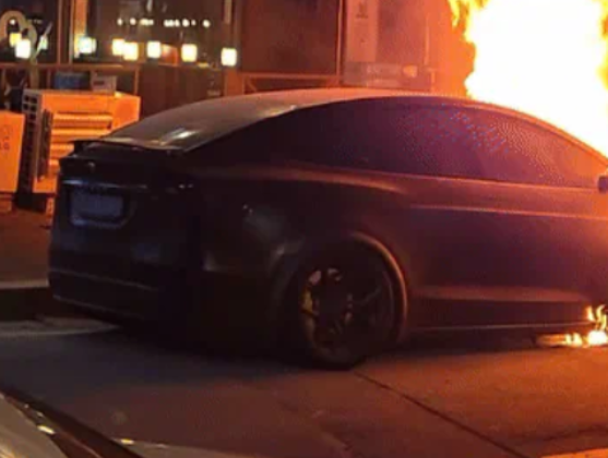 테슬라 전기차 화재 사고