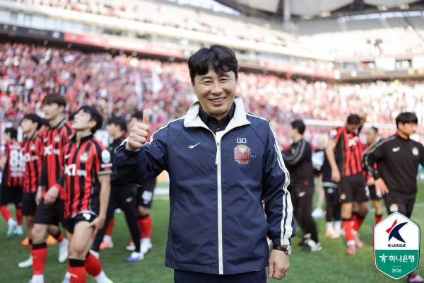 김기동 감독상: 4월 이달의 감독상 수상! FC서울 선두 질주와 역대급 대기록 분석