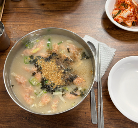 예진네 김치만두 대표 메뉴