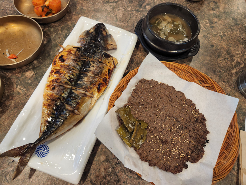 고등어와_바싹불고기