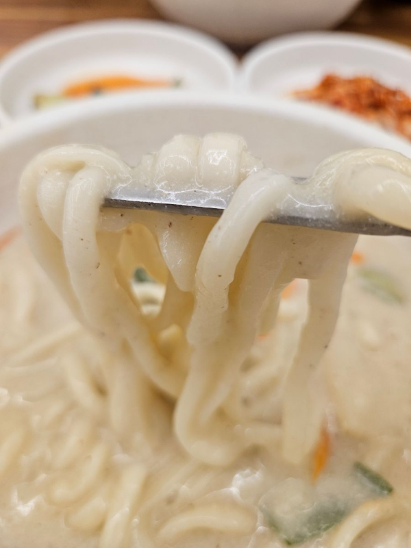 명가들깨칼국수 면발