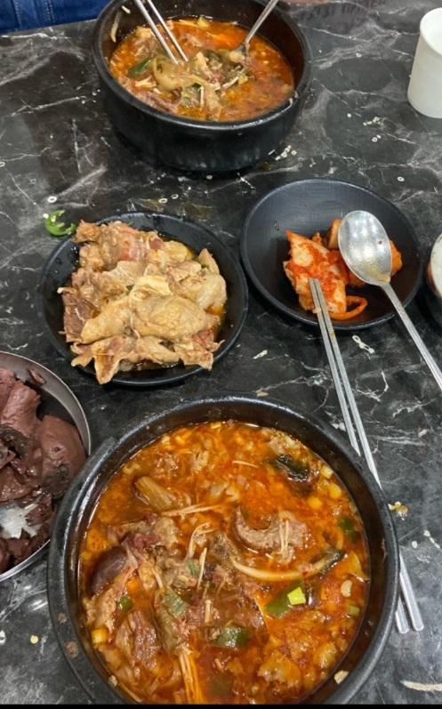 수원-선지해장국-45년전통-유치회관