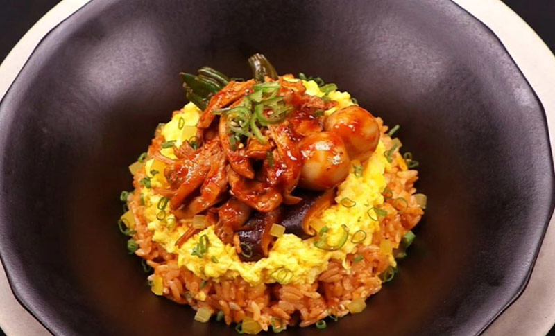 이찬원 불닭 장조림 비빔밥 완성 이미지