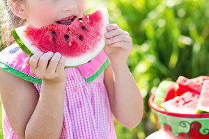 How to Eat Fruits Without Harming Yourself: Healthy Ways to Consume Fruits.