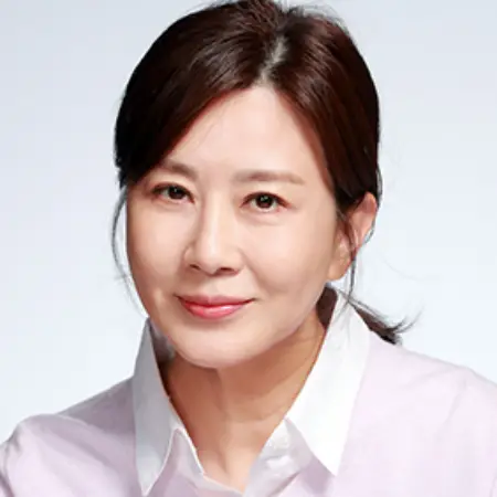 용감무쌍 용수정에서 이영애 역을 맡은 양정아