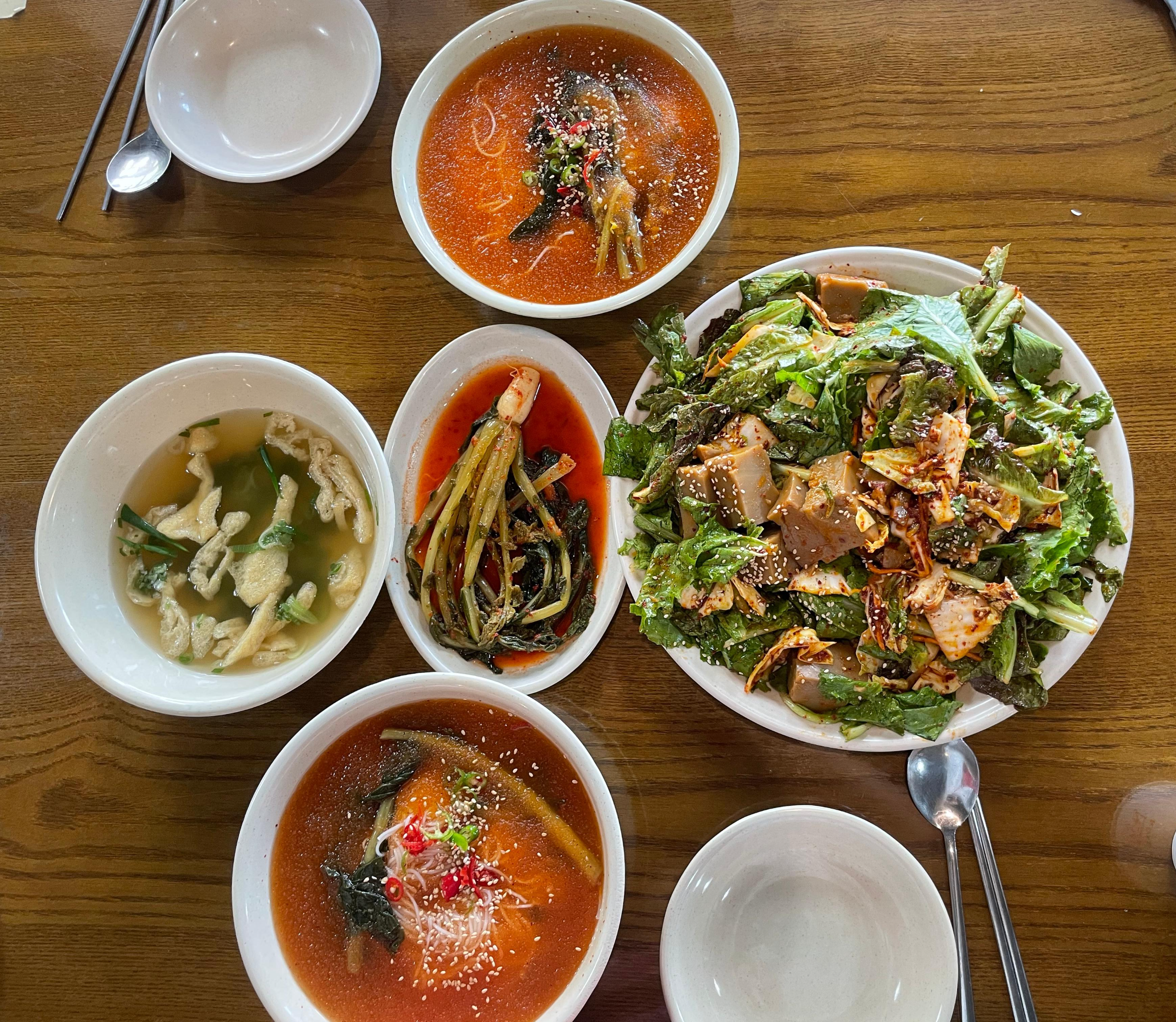 광교저수지 산책 후 찾은 형제농원, 이날은 도토리묵무침이 특히 좋았습니다