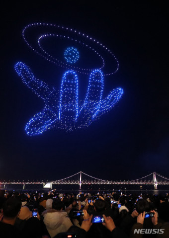 광안리 M 드론 라이트쇼