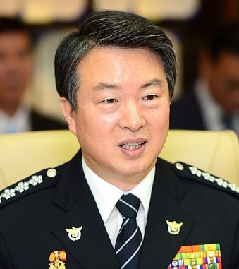 강신명 전 경찰청장 징역형 집행유예 이유