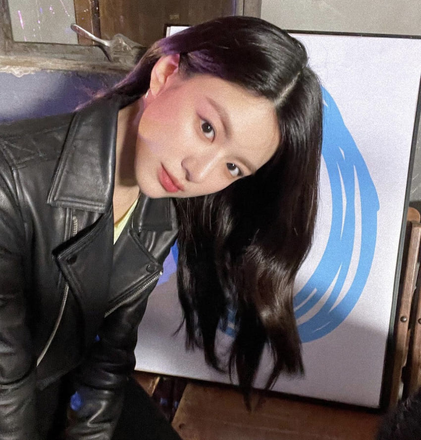 고윤정 사복 패션