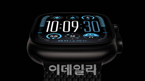 애플워치 울트라2 블랙 티타늄 모델