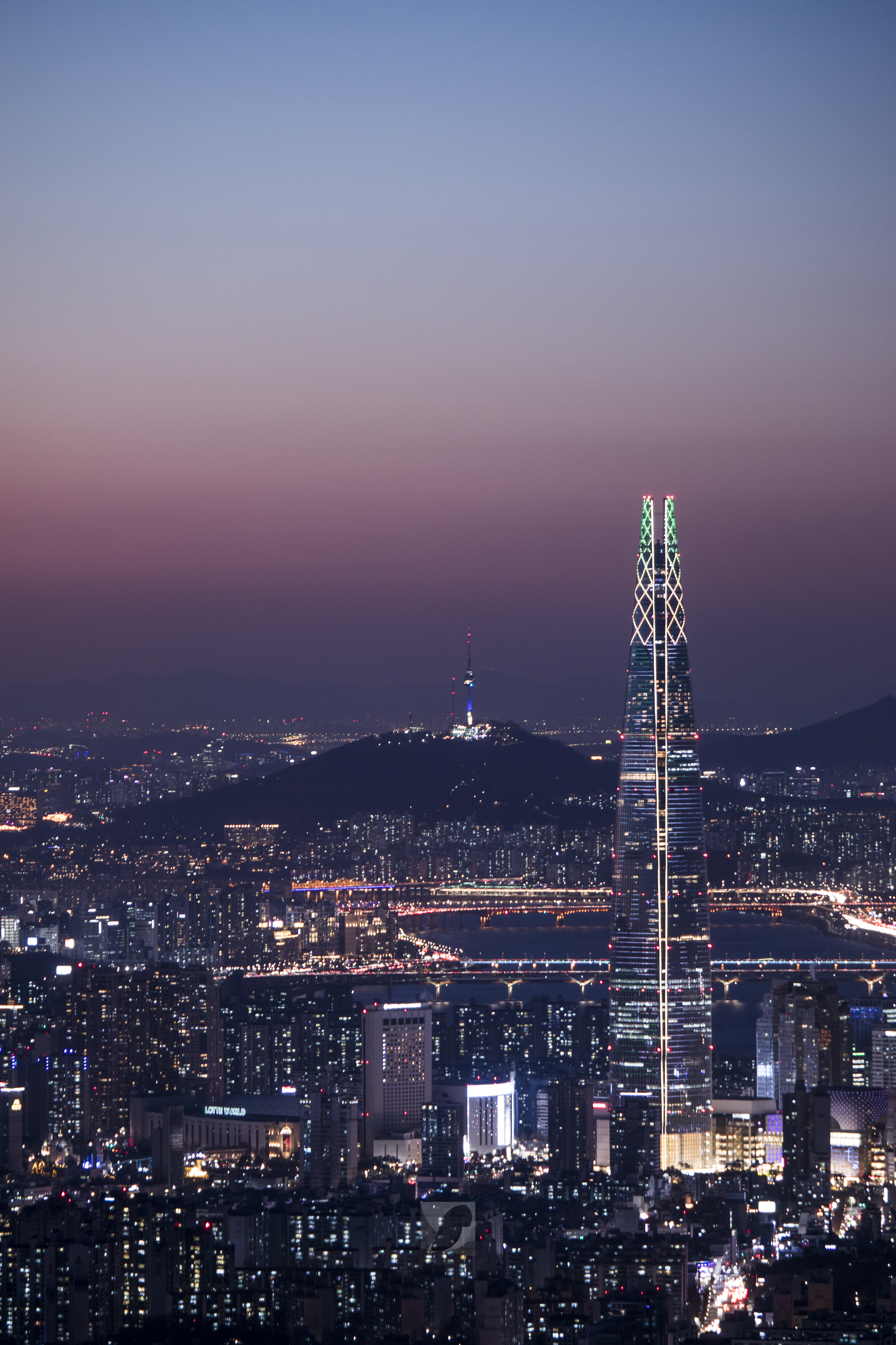 남한산성에서 바라본 잠실.