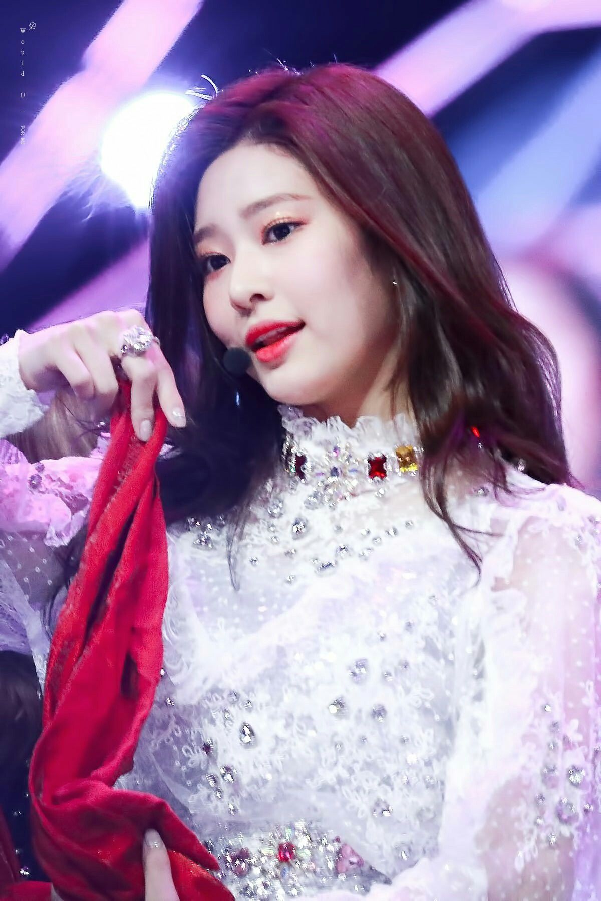 아이즈원 김민주 최애사진