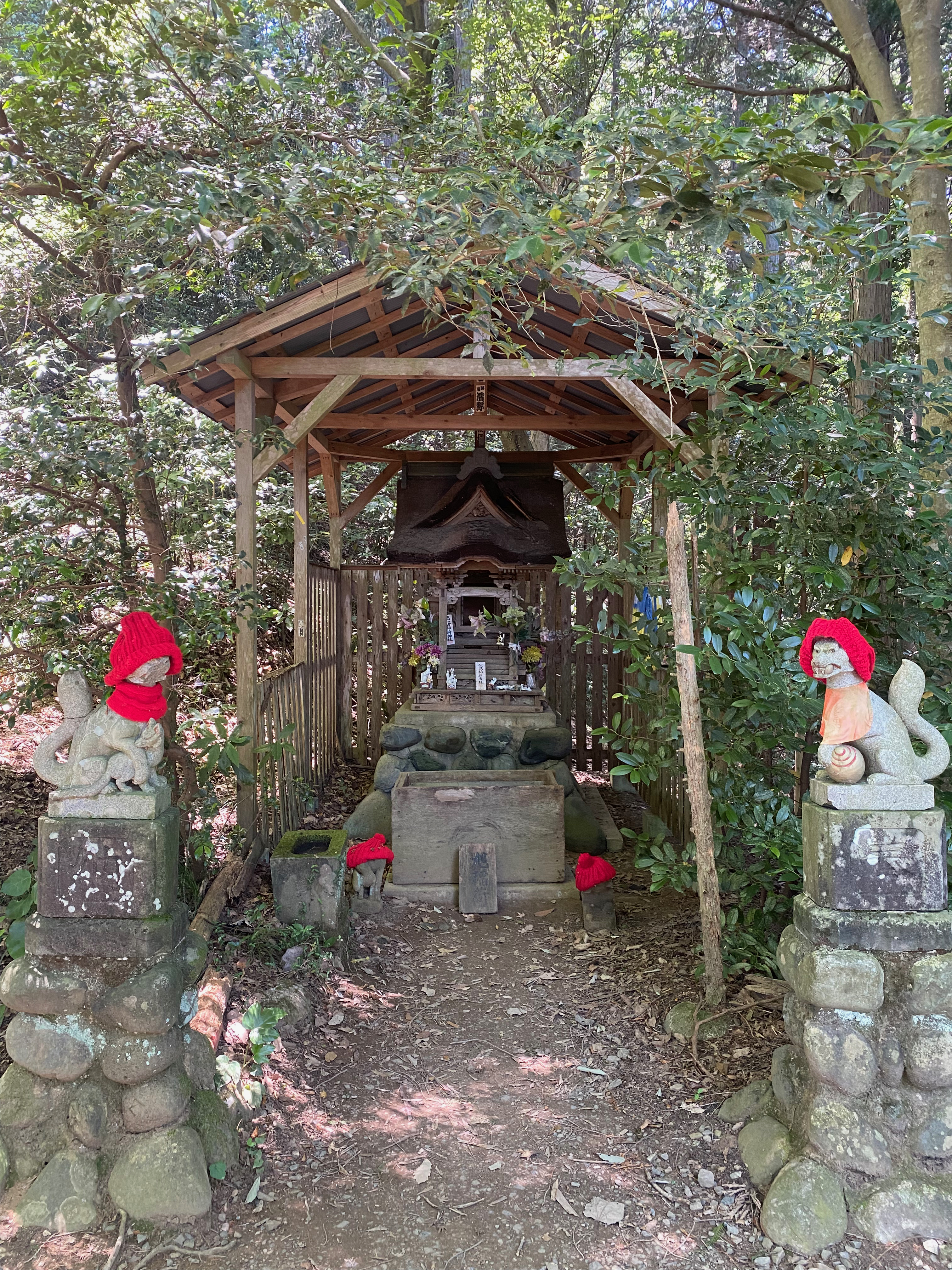 다카오산 신토 조형물