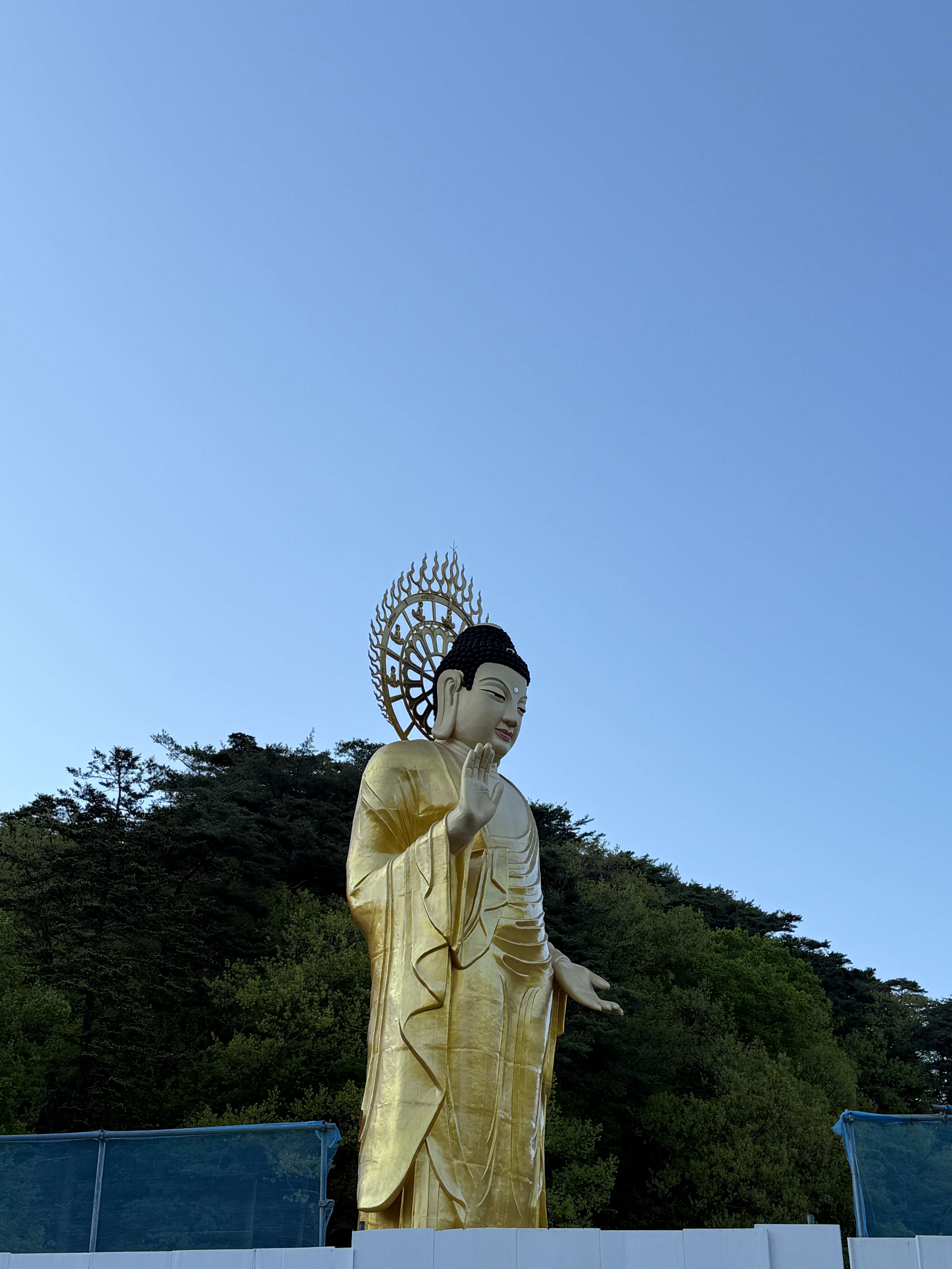 속리산-법주사불상