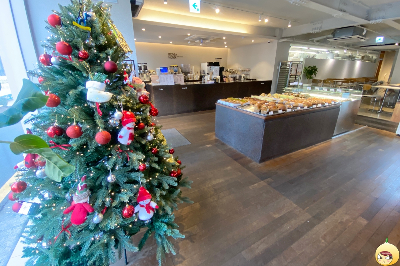 보사노바 베이커리랩 1층 내부