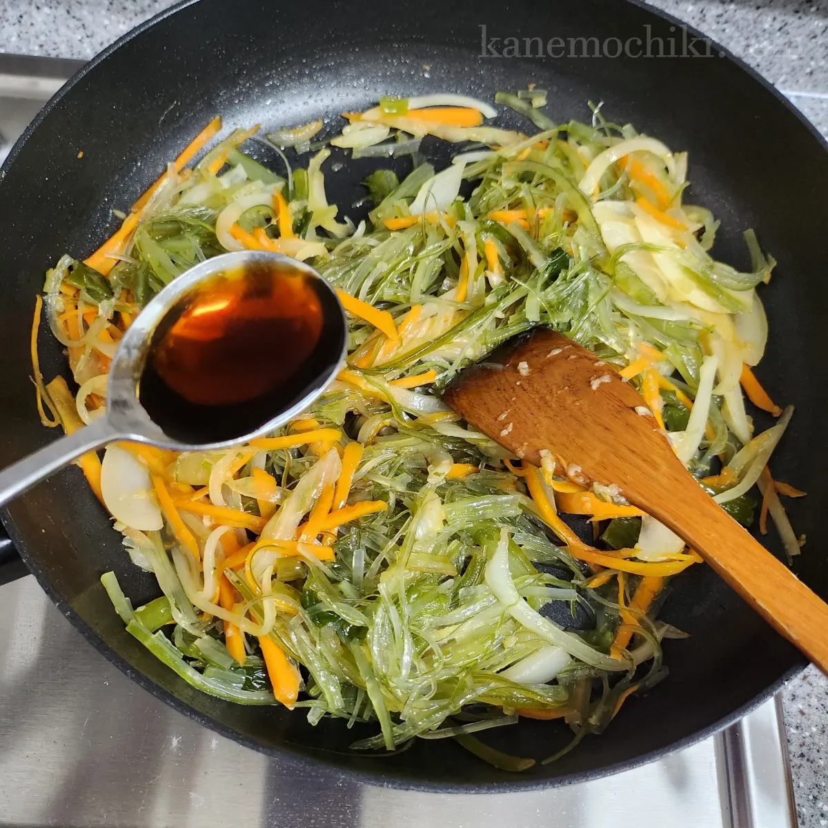 미역줄기-볶음-레시피