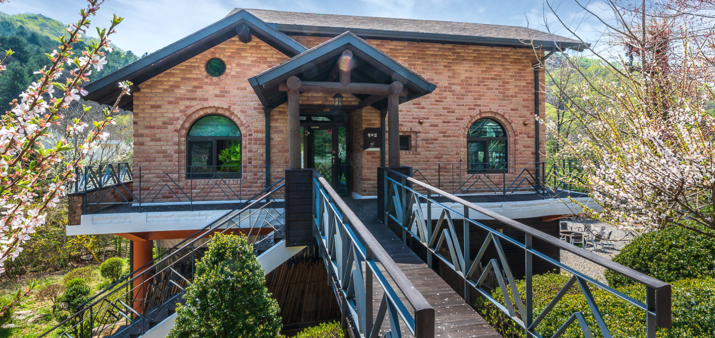 황토집 [출처:무아레 478 공식 홈페이지]