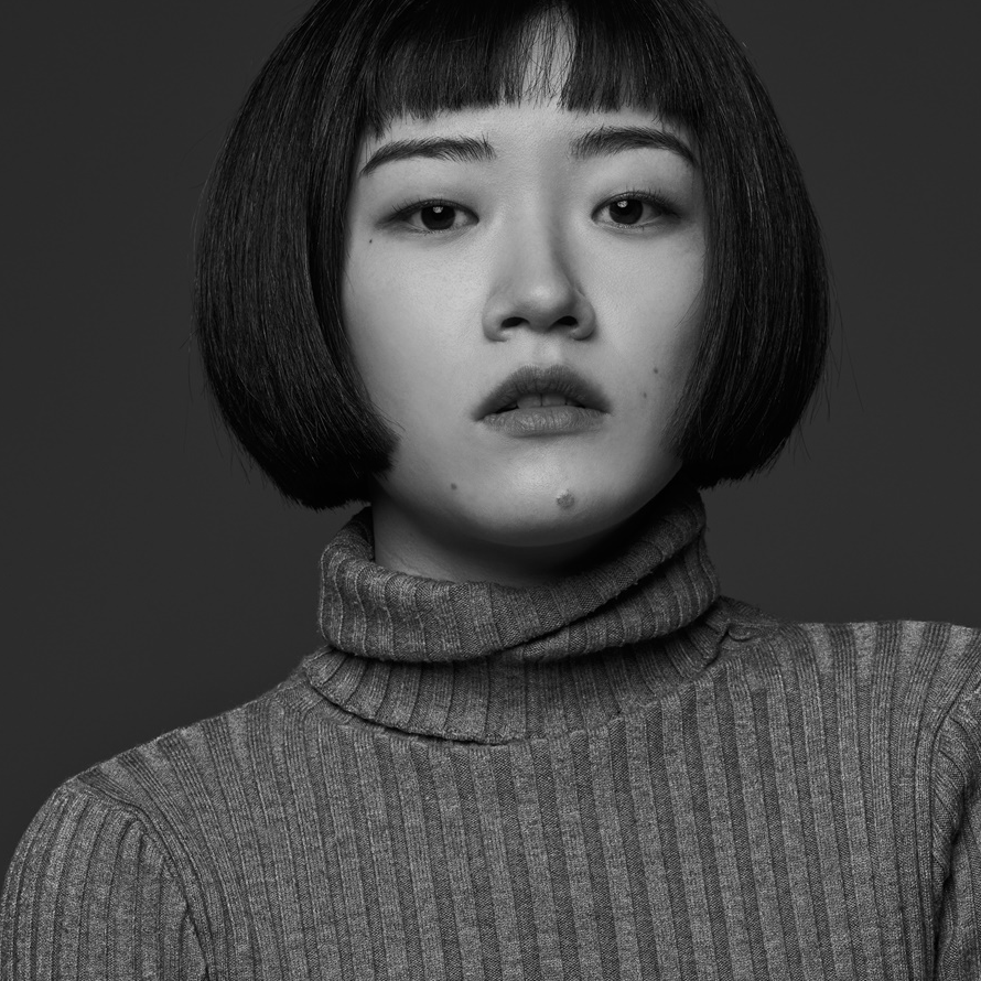 심달기 외모