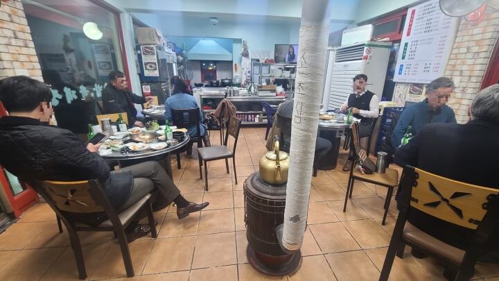 최대포-청정-제주도-삼겹살-내부-2